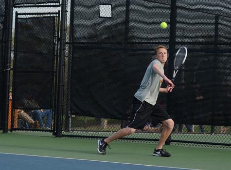 Senior Joel Heil smashes school record