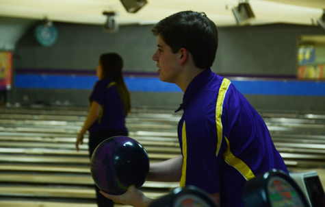 Bowling teams go up against Valley Tigers