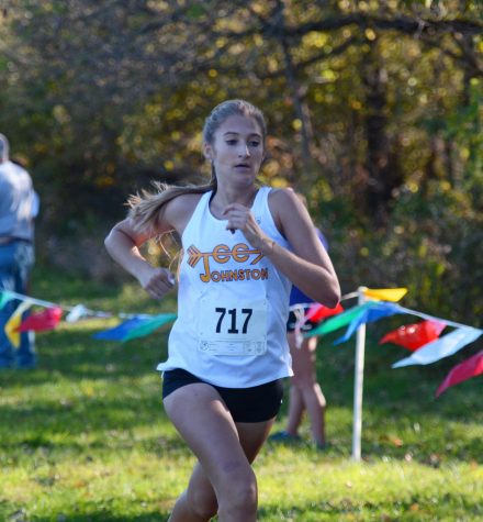 Boys Win, Girls get Second in District Meet