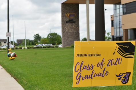 One of the various signs places around the grounds celebrating the 2020 graduating class.
